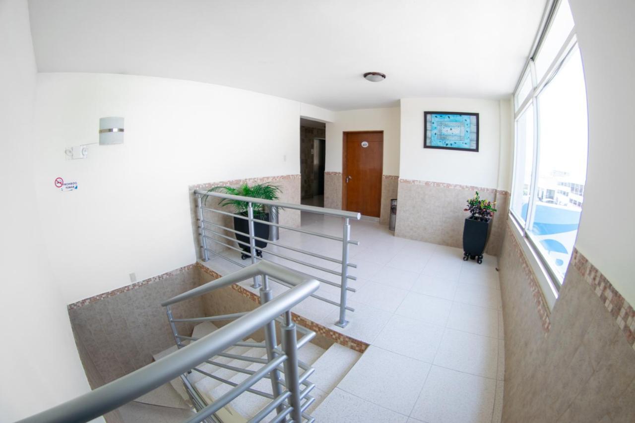 Hotel Niza Zona Piel León Esterno foto